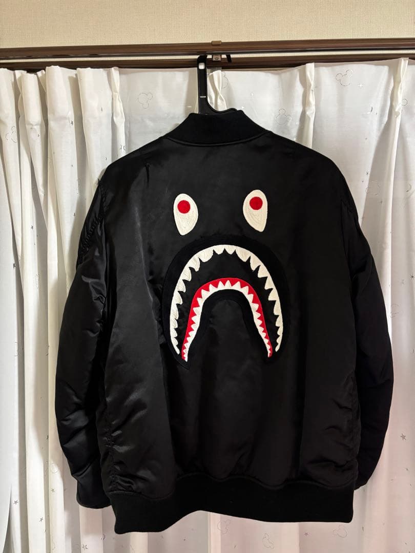 A BATHING APE エイプ BAPE SHARK MA-1 Mサイズ