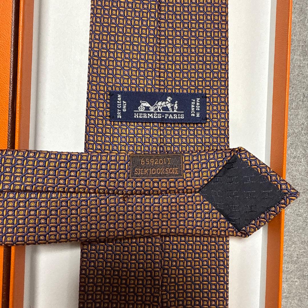 美品　エルメス　ネクタイ　紺・オレンジ　ドット　シルクジャガード