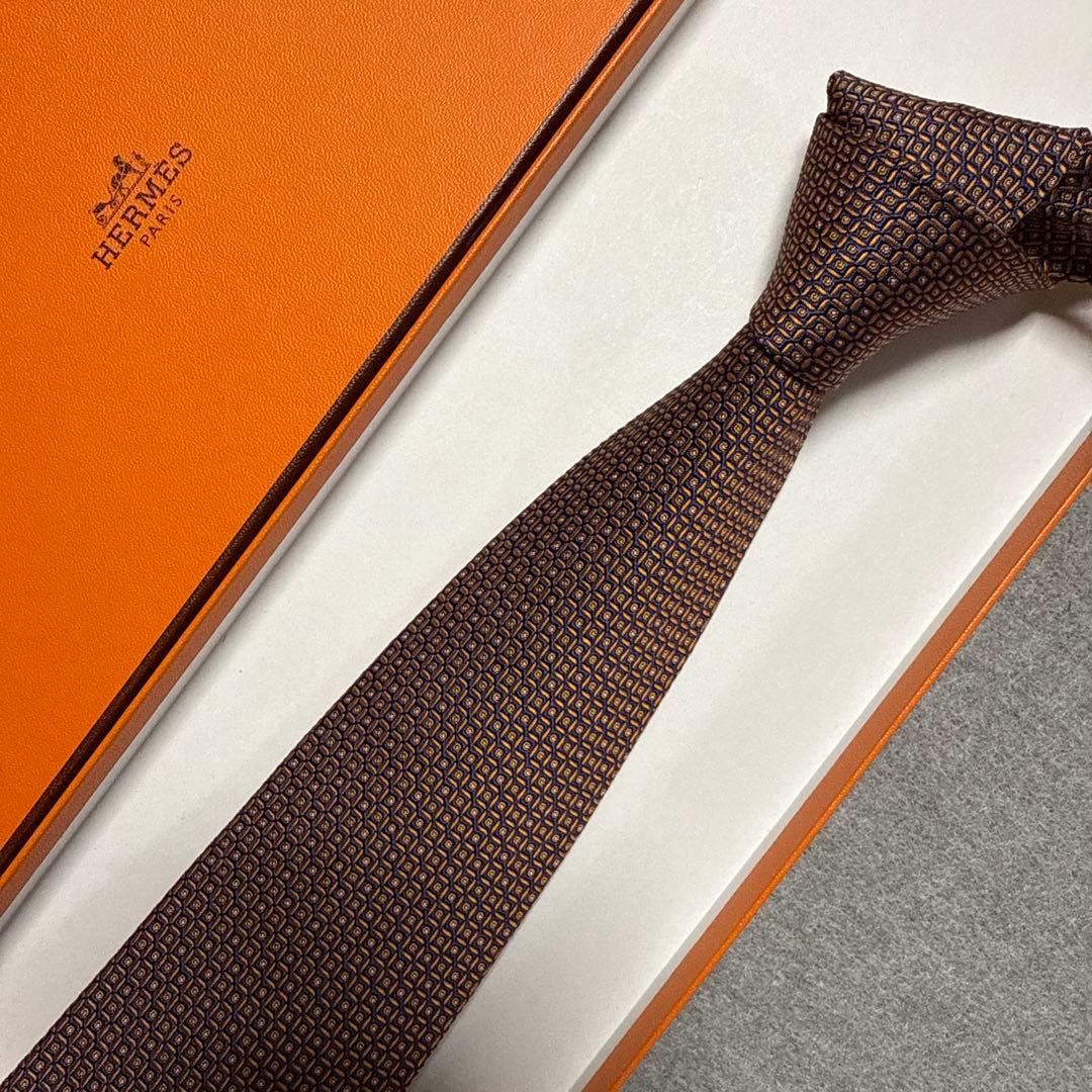 美品　エルメス　ネクタイ　紺・オレンジ　ドット　シルクジャガード
