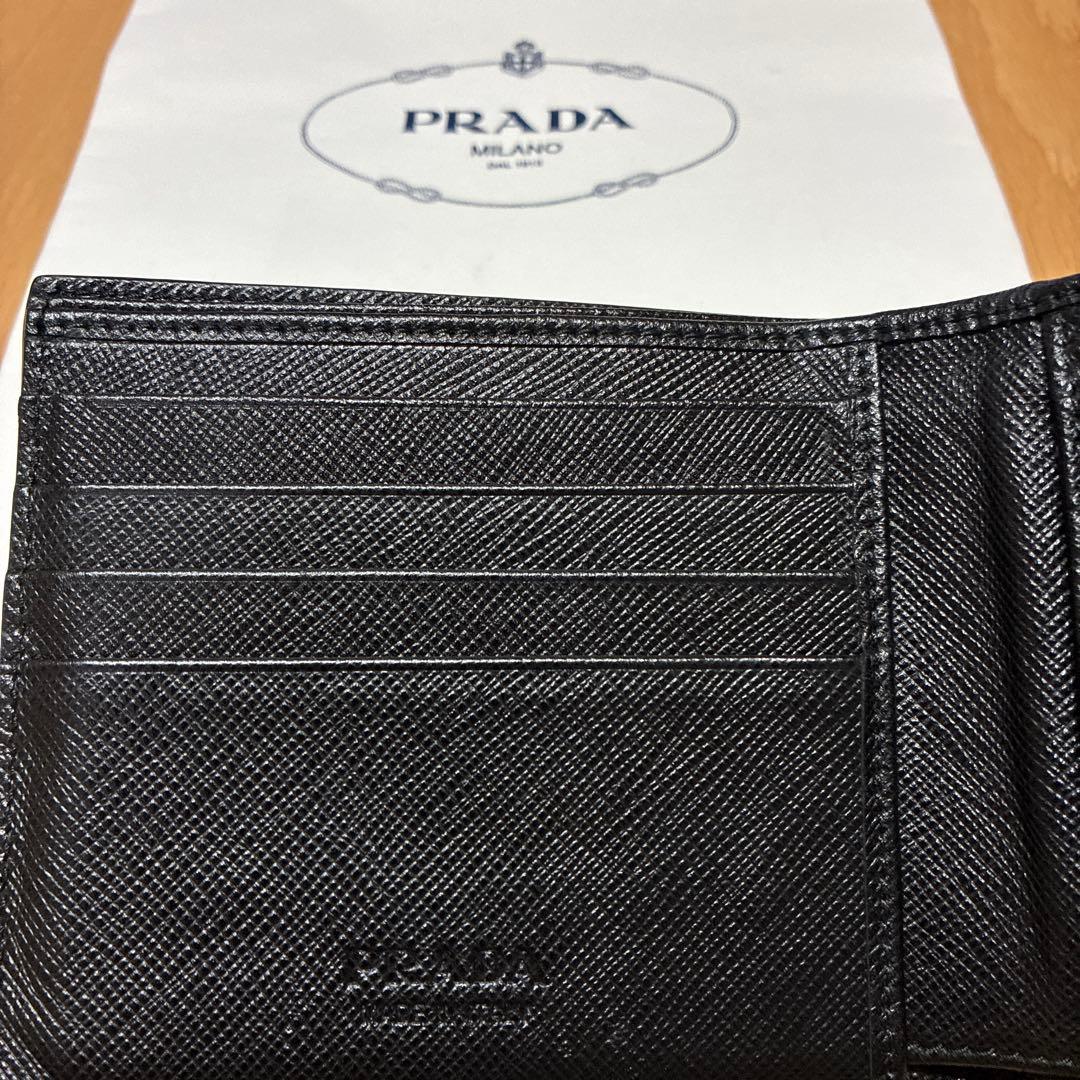 PRADA 二つ折り財布 ブラック レザー