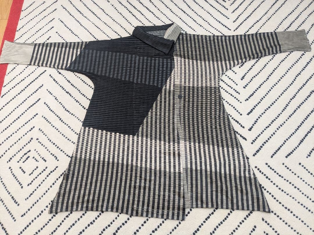 ISSEY MIYAKE ロングコート サイズ2 グレー系