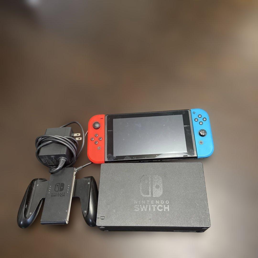 Switch ユーズド　通電、初期化確認済