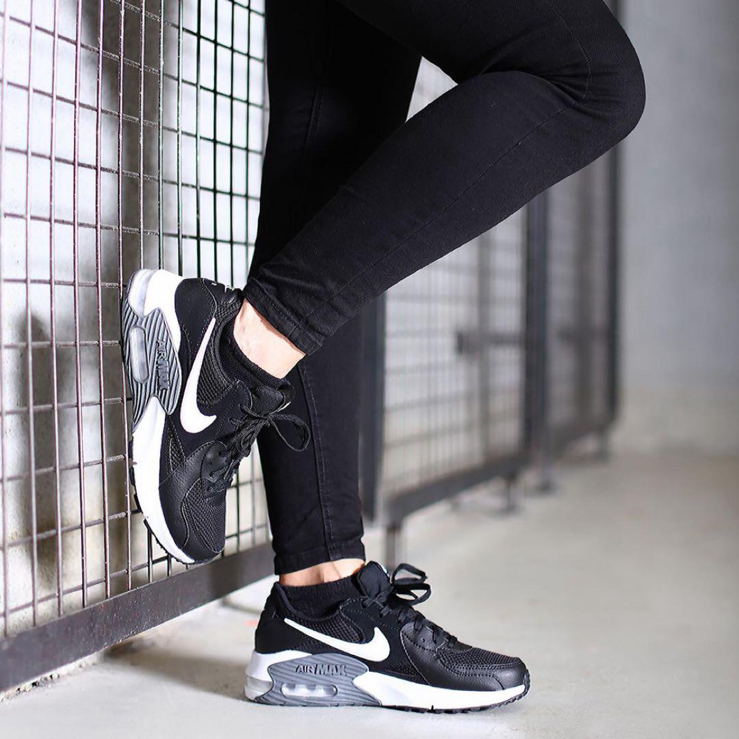 nike エアマックス エクシー スニーカー レディース ブラック 23cm 黒