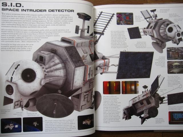 アート・デザイン・音楽 Gerry Anderson's UFO Technical Manual
