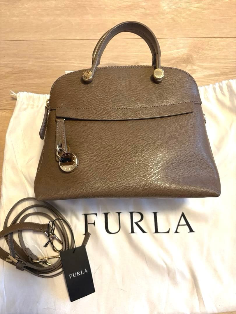 ✳︎新品✳︎ フルラ パイパー Sサイズ DAINOブラウン