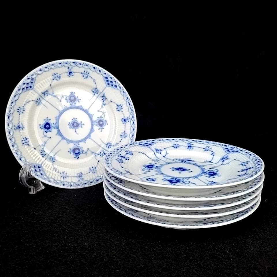 ☆未使用級☆ロイヤルコペンハーゲン　ハーフレース　ブルーフルーテッド　皿 1