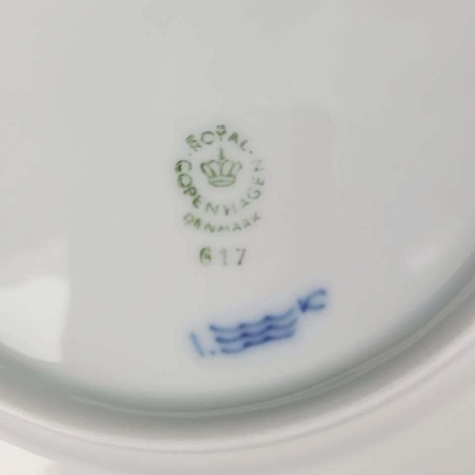 ☆未使用級☆ロイヤルコペンハーゲン　ハーフレース　ブルーフルーテッド　皿 1