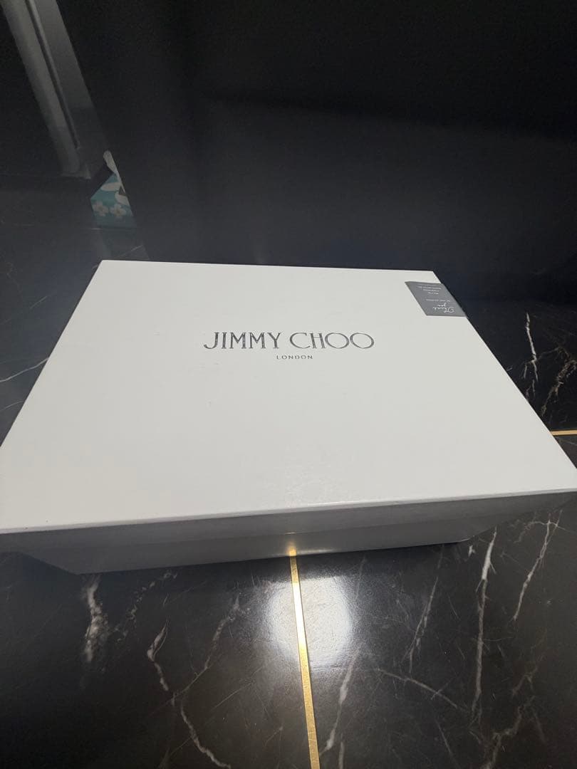 新品未使用 JIMMY CHOO スニーカー ホワイトシルバー 37箱付き正規品