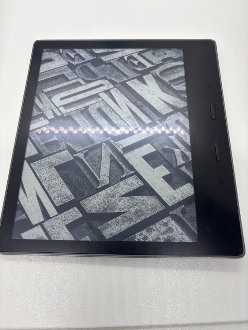 Kindle Oasis（第10世代） 色調調節ライト搭載 wifi 32GB