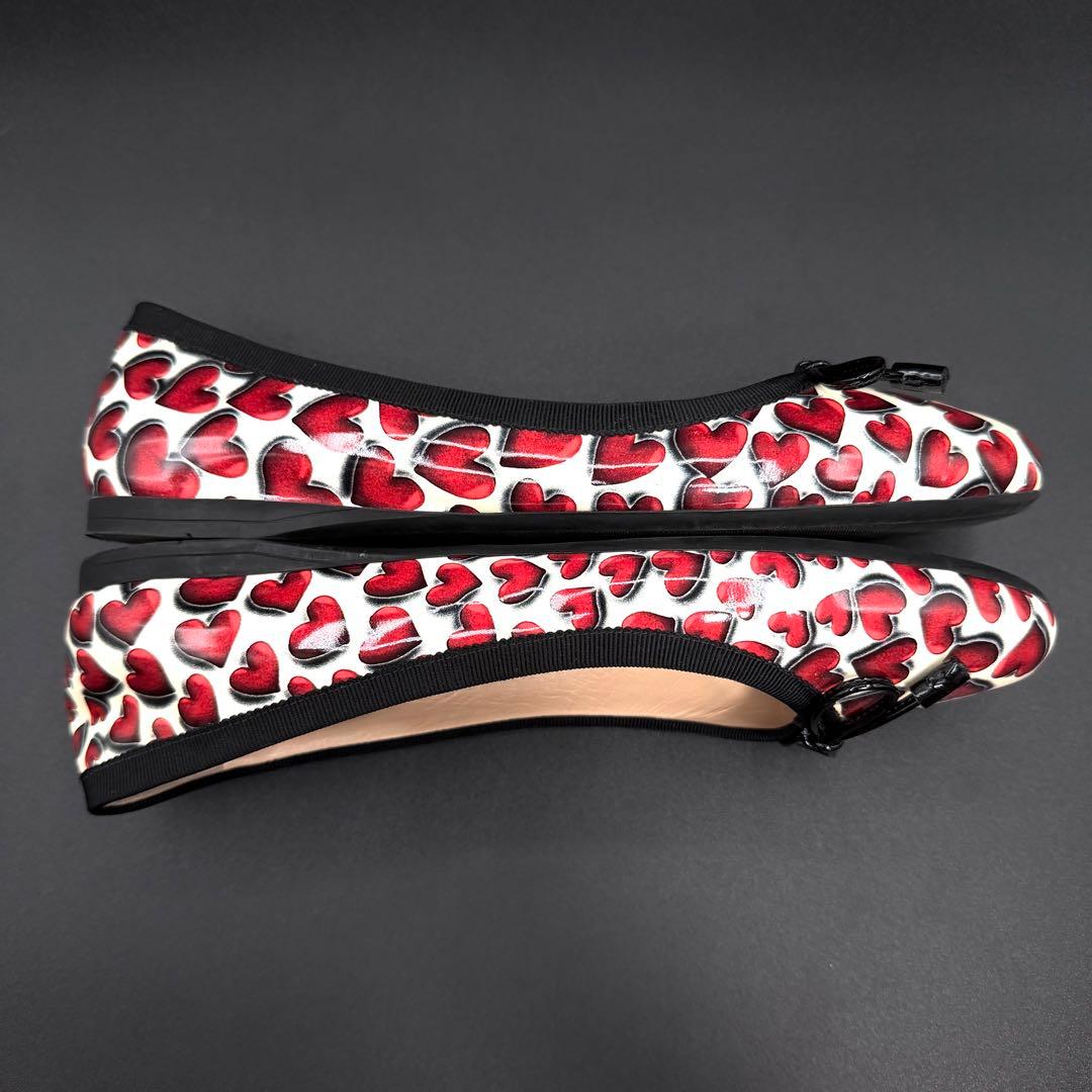 極美品　PRADA ハート柄 フラットシューズ　エナメル　24㎝　箱付き