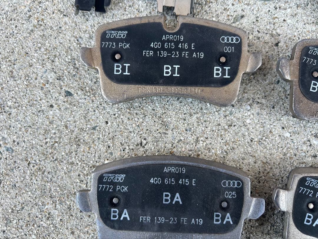 アウディ 純正 ブレーキパット 前後セット A6 A7 RS4等