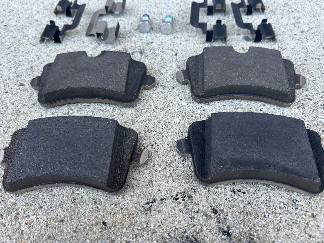 アウディ 純正 ブレーキパット 前後セット A6 A7 RS4等