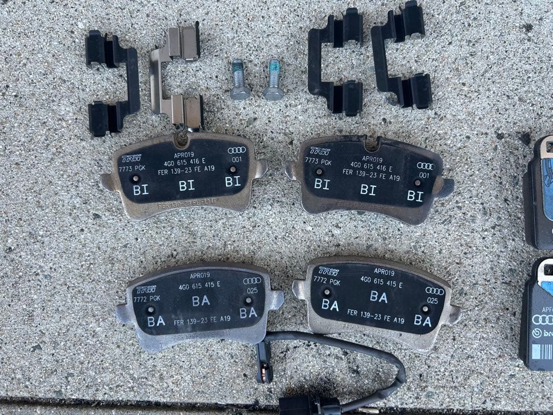 アウディ 純正 ブレーキパット 前後セット A6 A7 RS4等