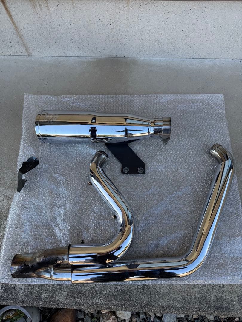 ハーレーダビッドソン　ブレイクアウト　バンスアンドハインズマフラー　2in1