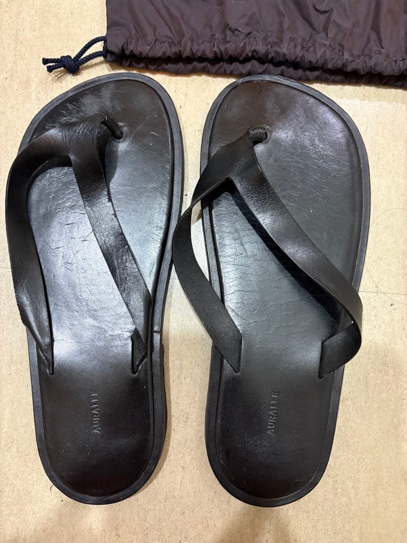 25ss AURALEE ブラック レザー サンダル