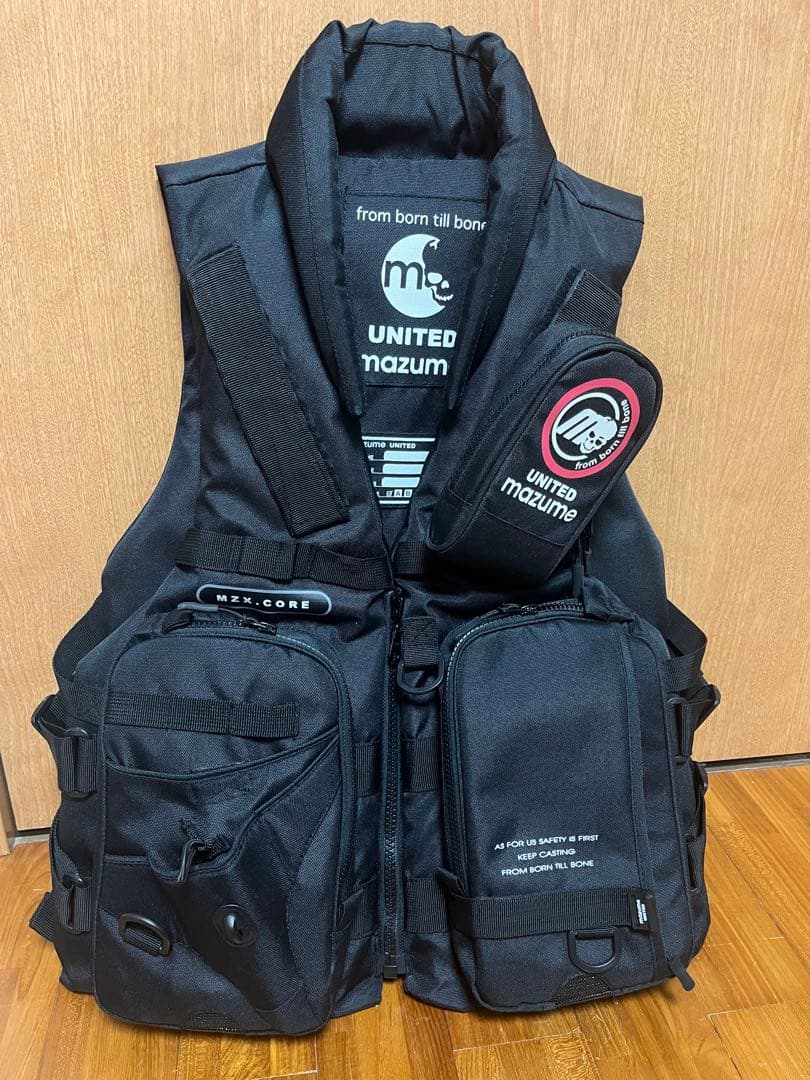 mazume MZX.CORE ブラック フィッシングベスト