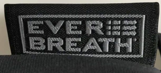 【き831】タグ付き新品 finetrack エバーブレス スノーグローブ