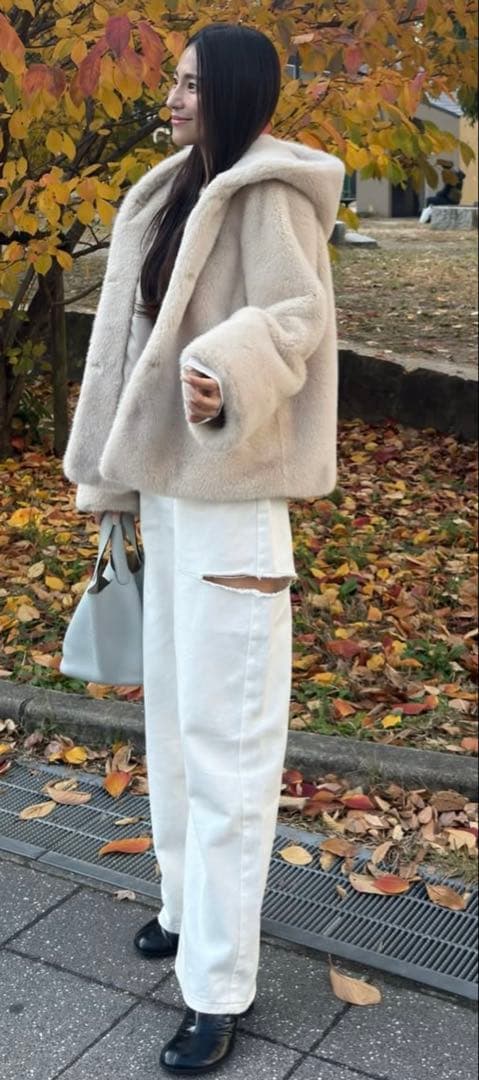 新品★CARLAカーラ　Eco fur hood coat / beige