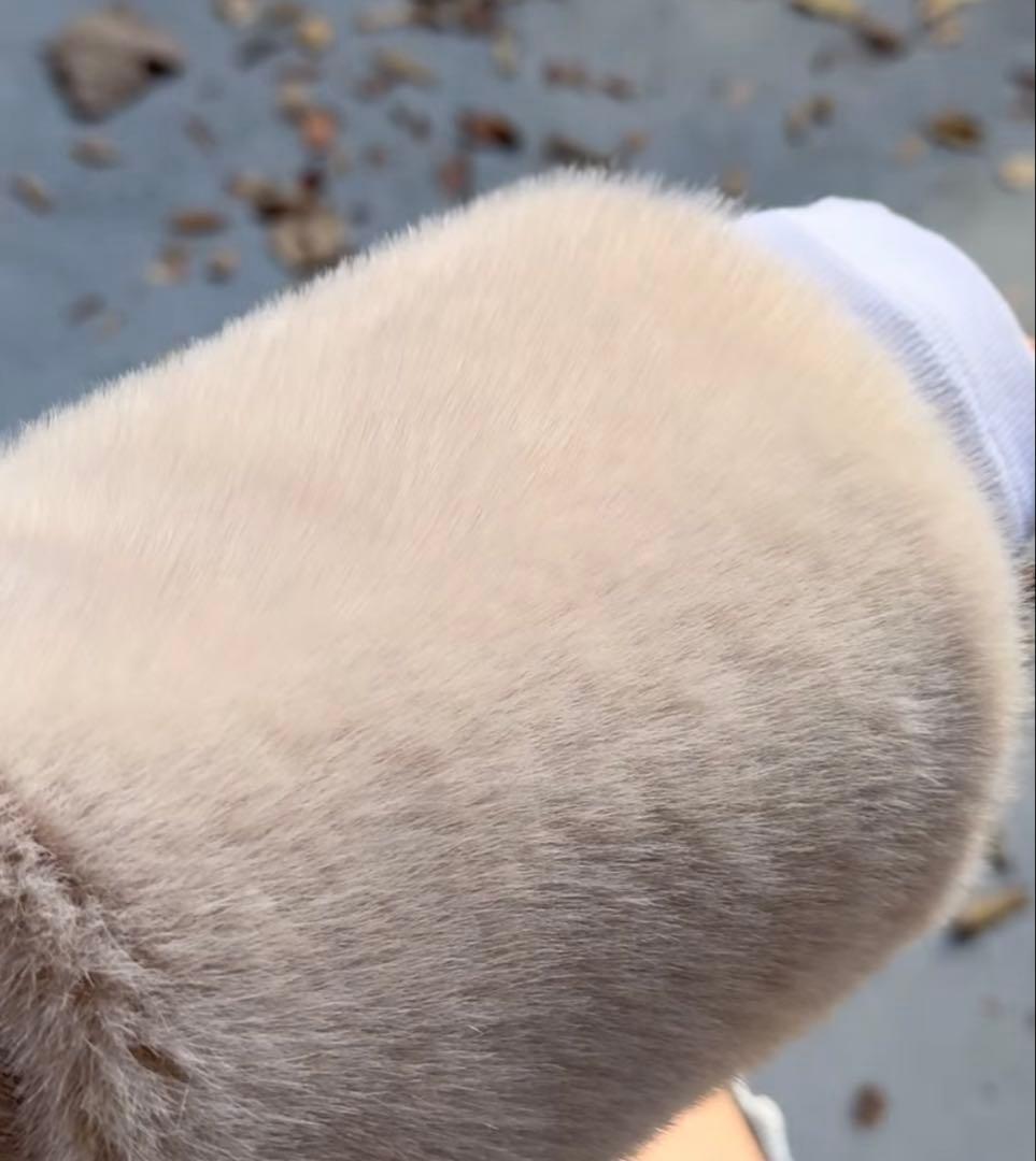 新品★CARLAカーラ　Eco fur hood coat / beige