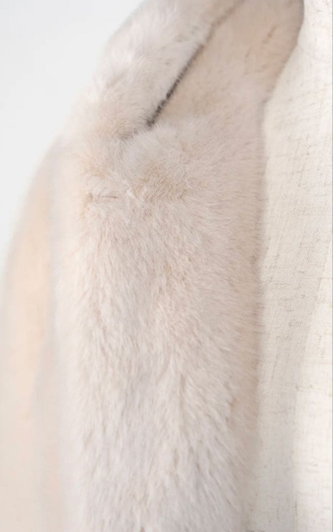 新品★CARLAカーラ　Eco fur hood coat / beige