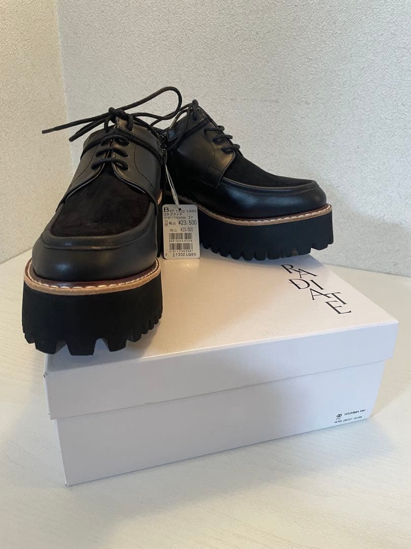 ラディエイト厚底　ソール　レザーシューズ ブラック　23.5cm