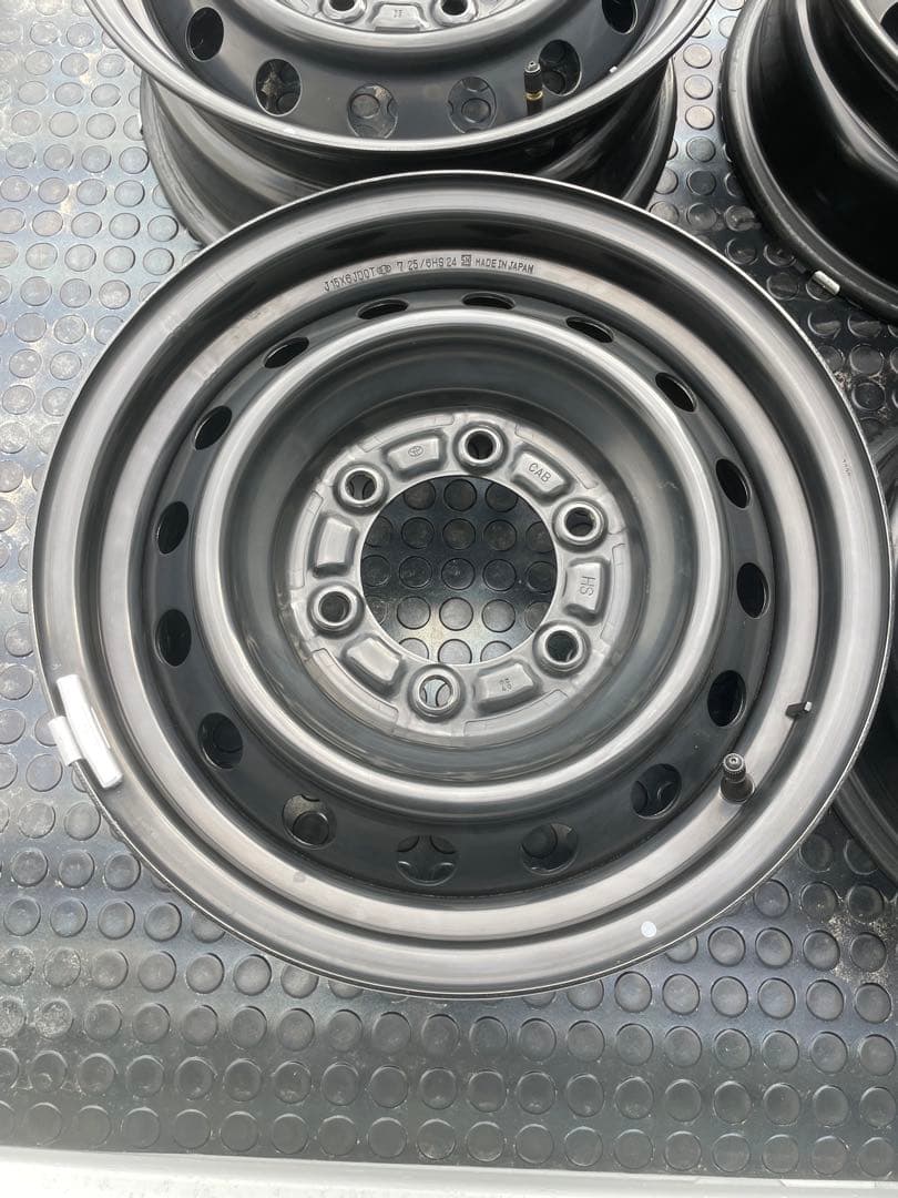 福岡県新車外しトヨタ純正　ハイエース15インチ ホイール 4個セット レジアス