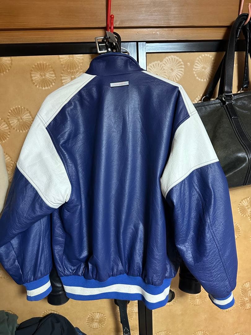 DESCENTE 中綿グランドコート レザー風　Lサイズ　グラコン