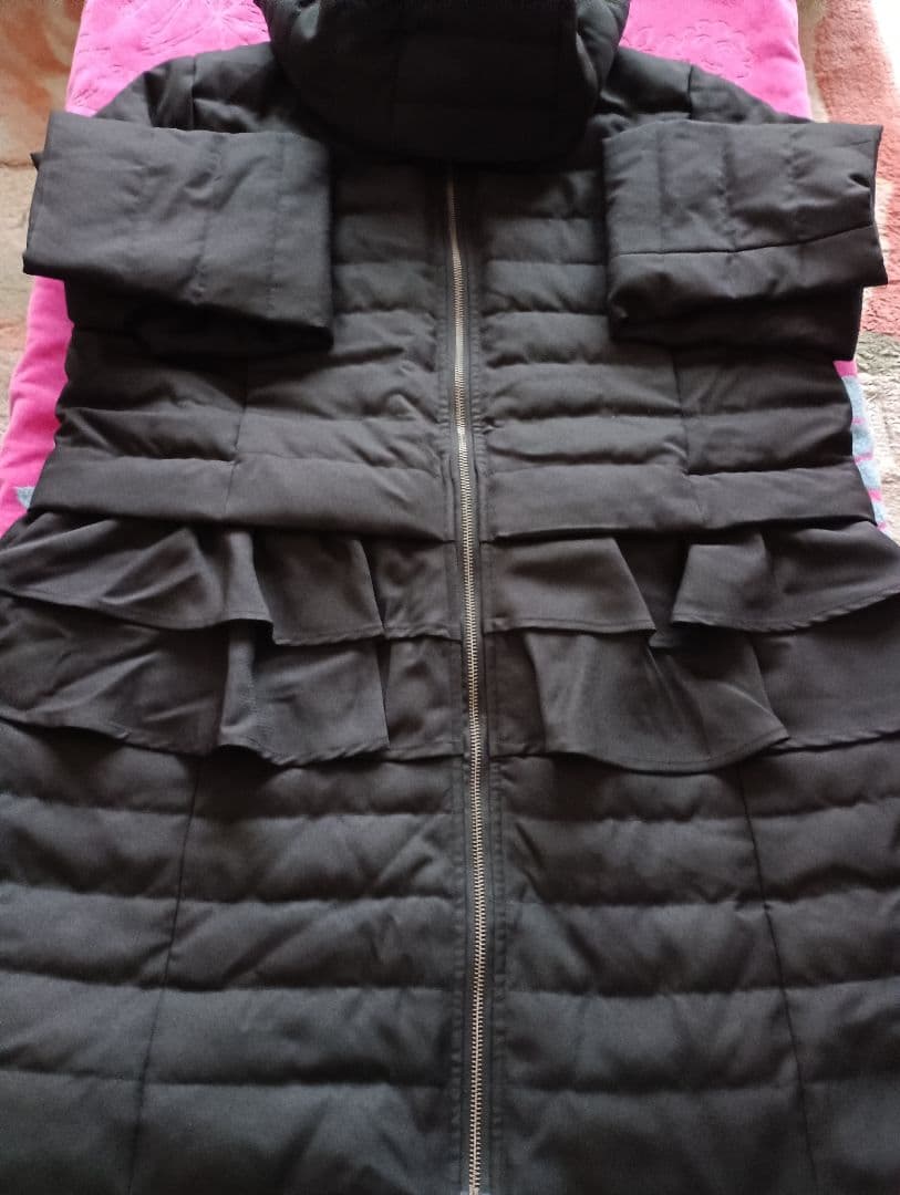 新品未使用　ピクシーハート　フリル付き黒ダウンコート　3L