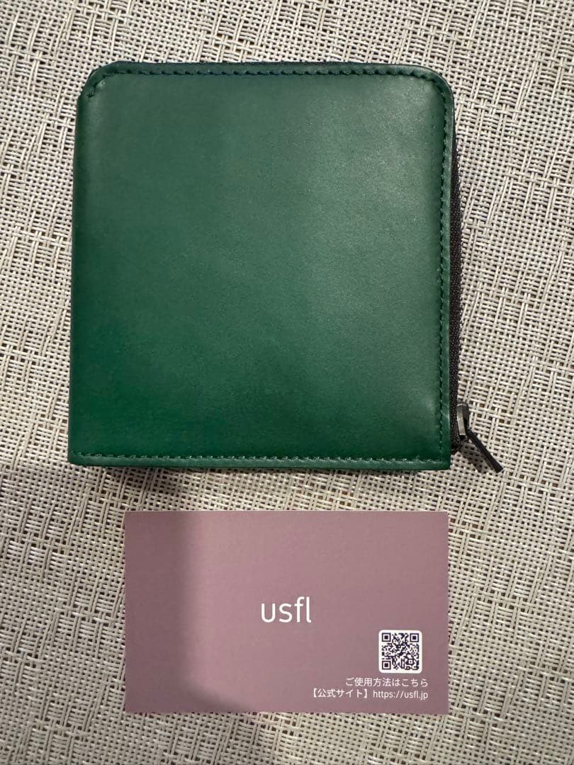 【新品未使用】usfl 緑色 レザー ジッパー財布