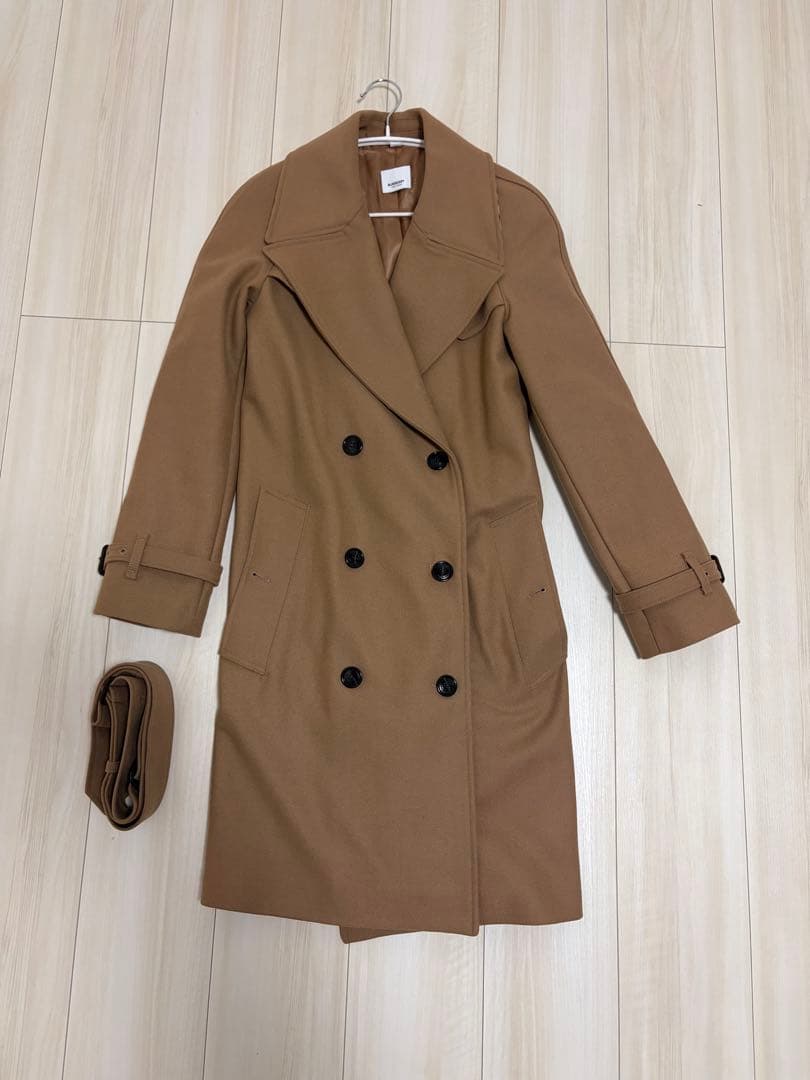 BURBERRY ブラウン ダブルブレストトレンチコート バーバリー