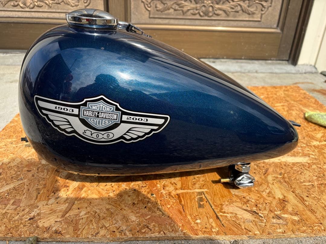 Harley-Davidson FXST2008 純正タンク