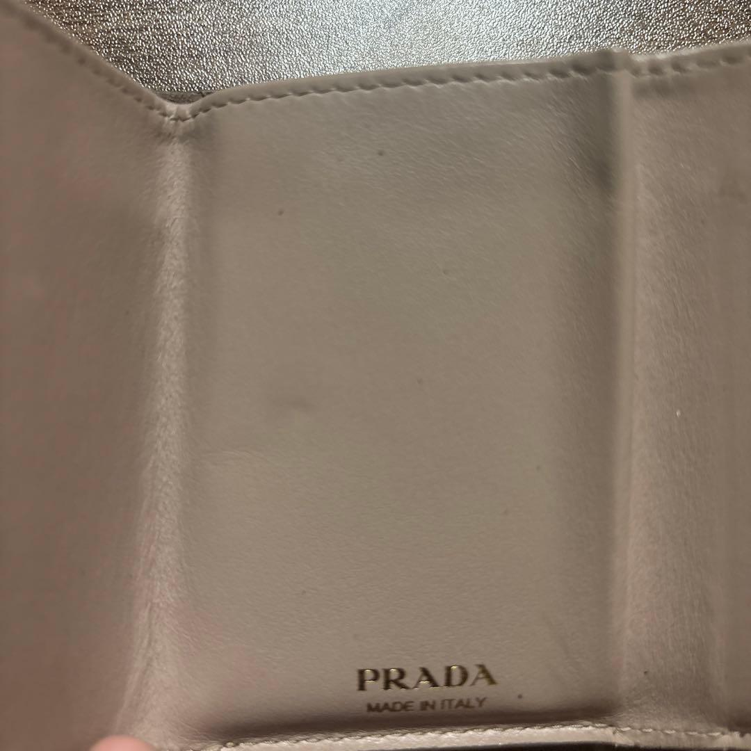 PRADA ベージュ　ミニウォレット