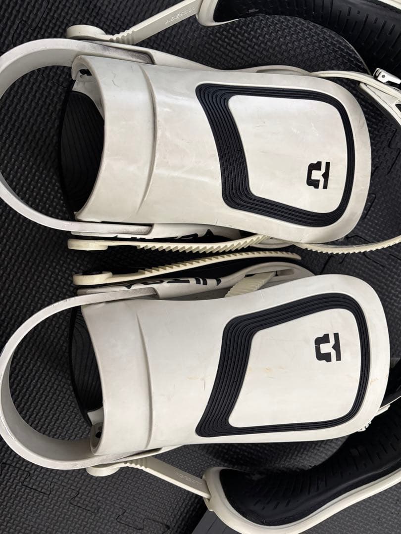 Union ultra スノーボードビンディング ホワイト