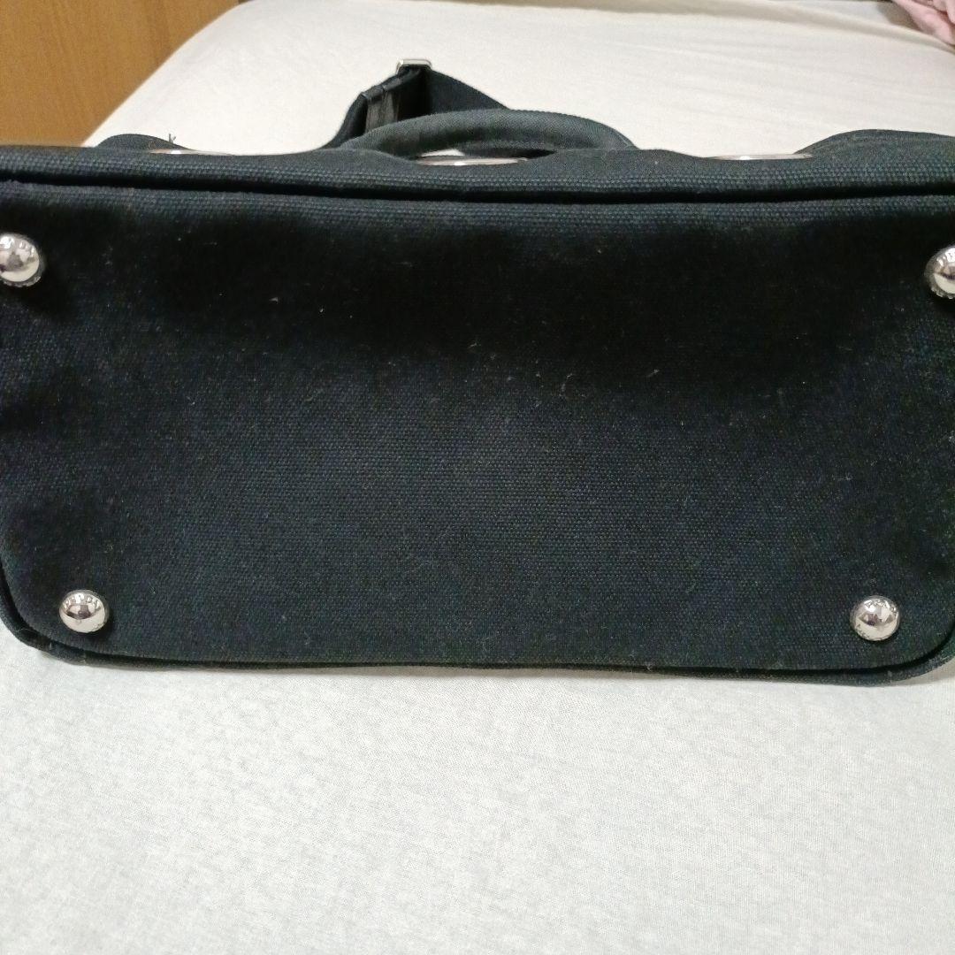 P*e様 PRADA ブラック アイレットショルダーバッグ