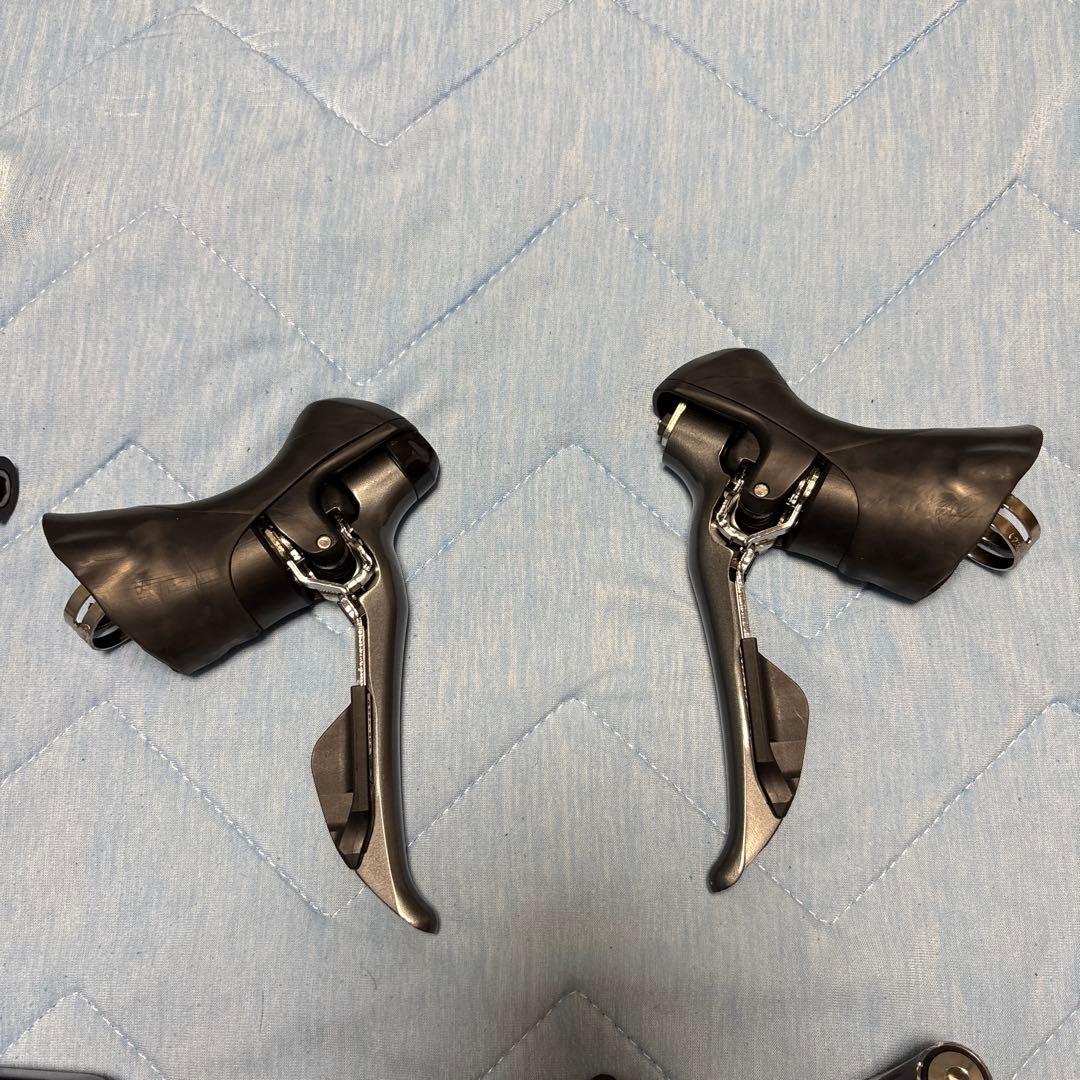 Shimano 8速グループセット　r2000 Claris