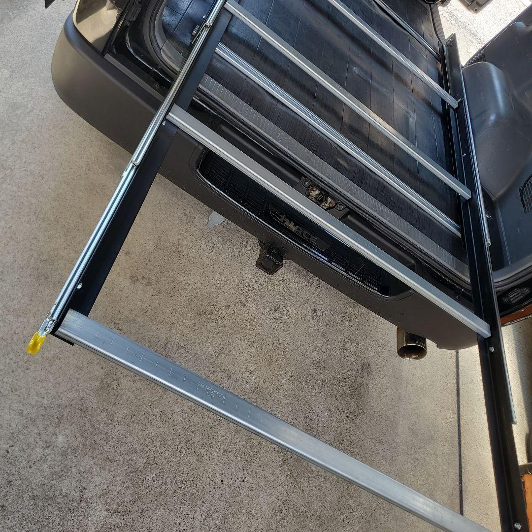 ハイエース スライドフロア スライドレール 2台 IMPACT様