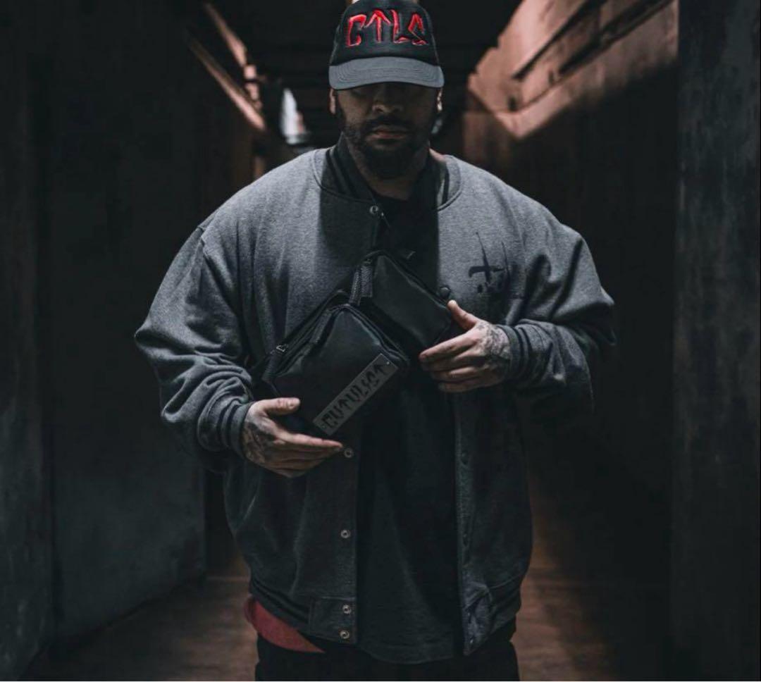 T*m様 cvtvlist カタリスト ボディ　ショルダー　バッグロゴ ナイロン