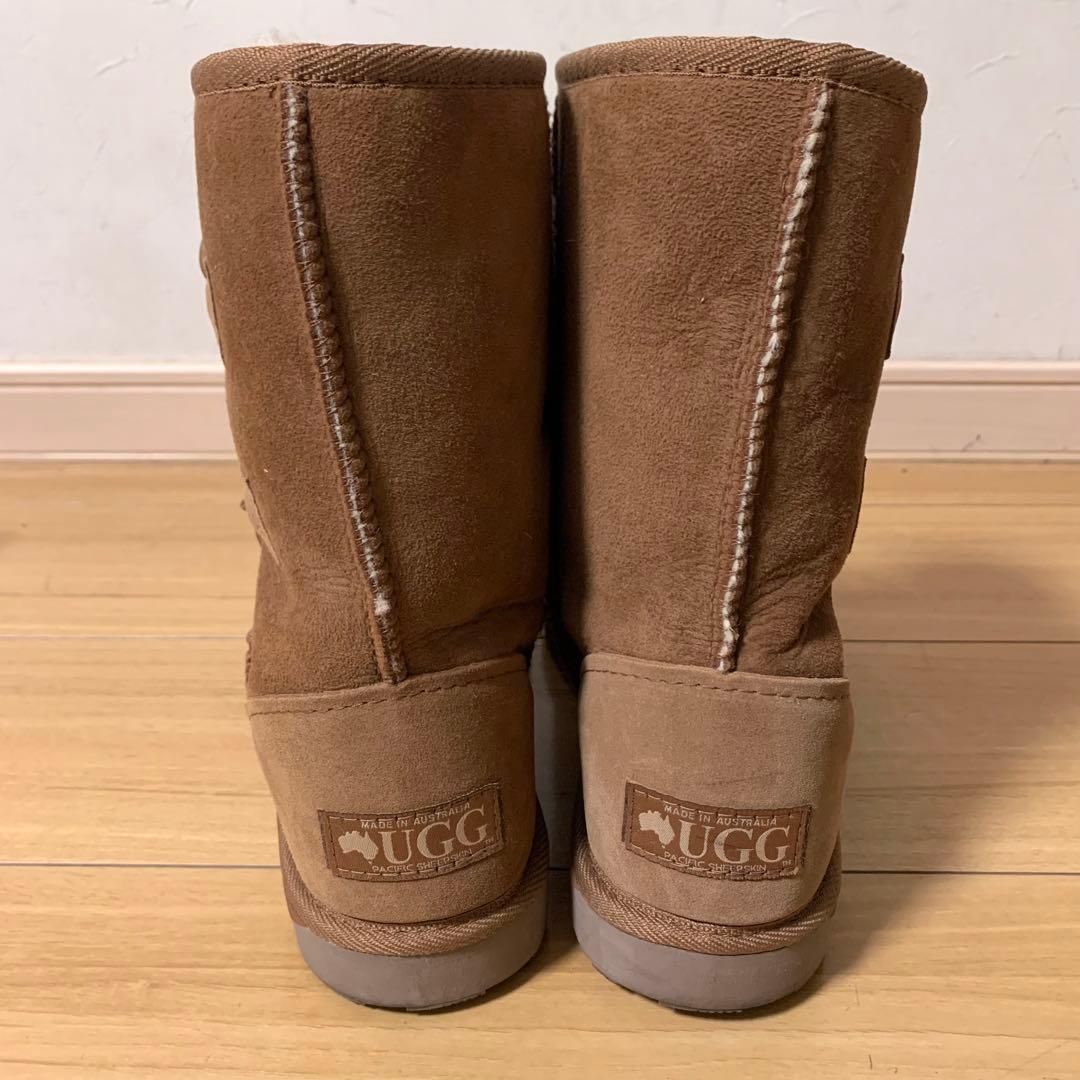 ジェイ★　25.5㎝ UGGムートンブーツ ベージュ ♪ボタン付きフワモコ