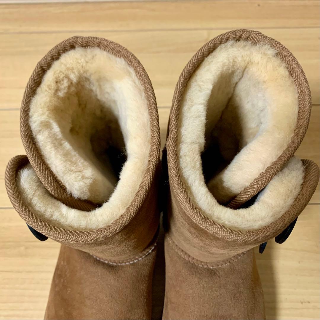 ジェイ★　25.5㎝ UGGムートンブーツ ベージュ ♪ボタン付きフワモコ