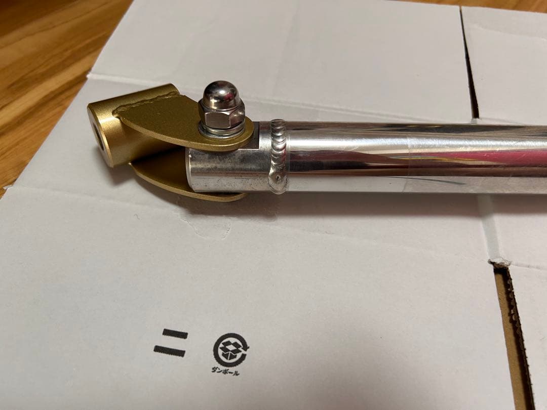 レイル　ビ ートラッシュ・リアピラーバー　ZC33S用