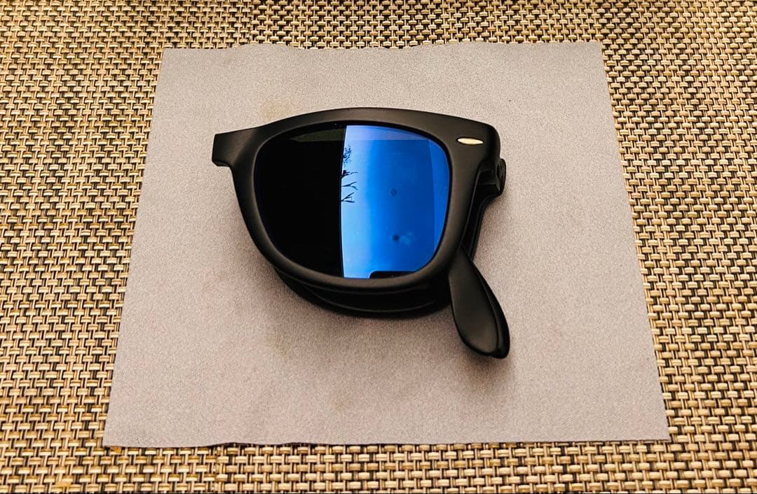 Ray-Ban Wayfarer 折りたたみサングラス/ミラーレンズ