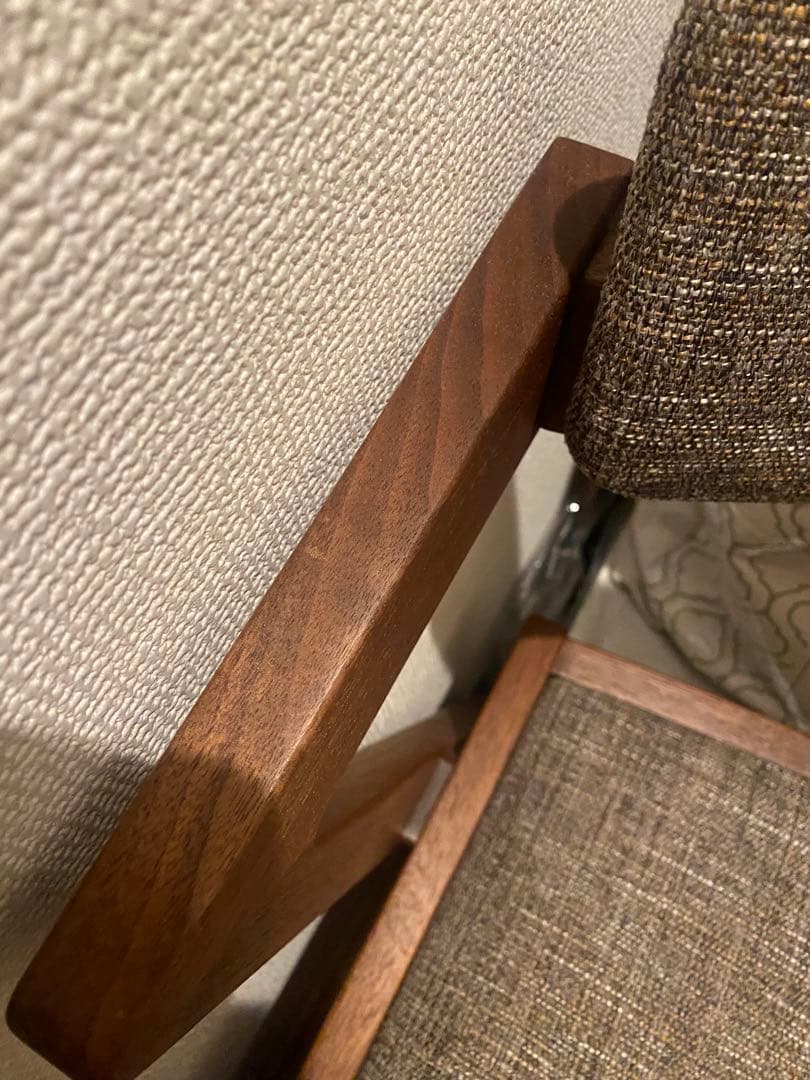 ISU-WORKS MEGチェア