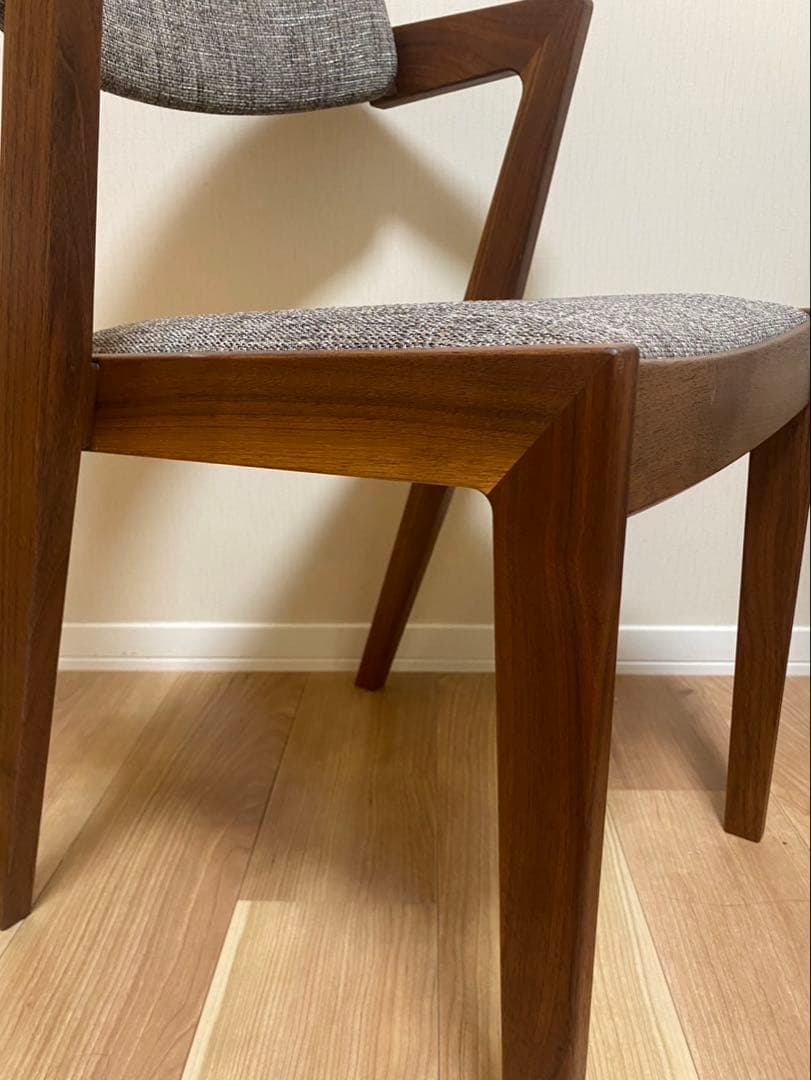 ISU-WORKS MEGチェア