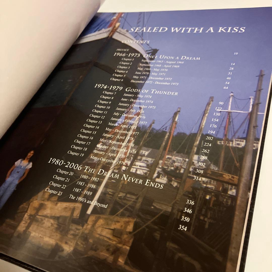 洋書・英語版　Sealed with a KISS