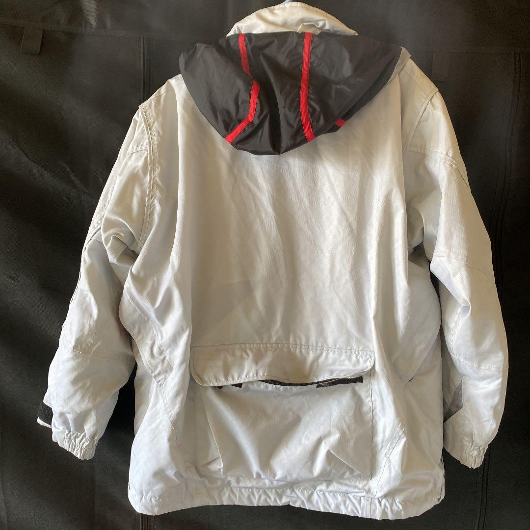 ONYONEスキーウェア　上下になります‼️