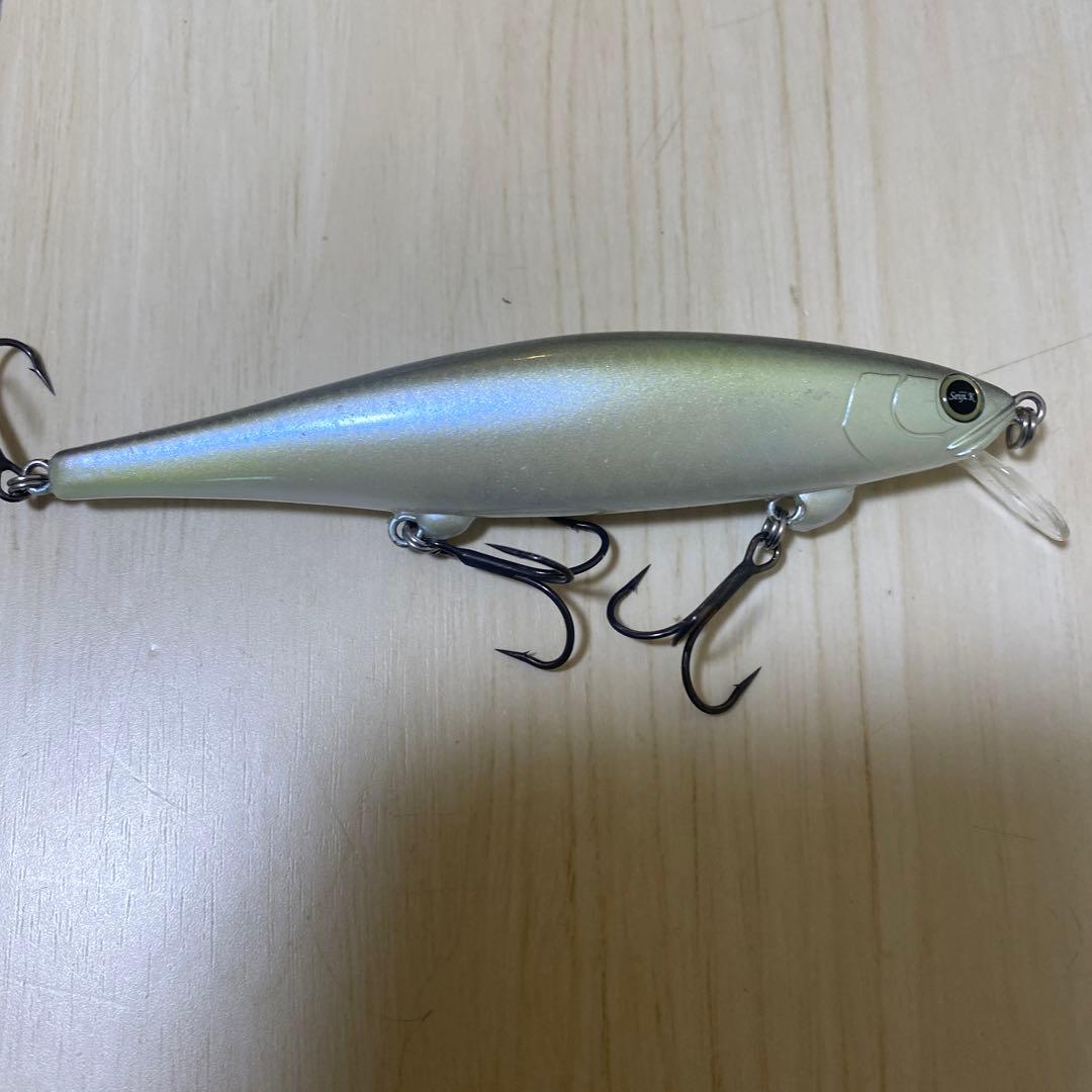 レヴォニック　シンディ　サラモア　ヴォルビート　中古