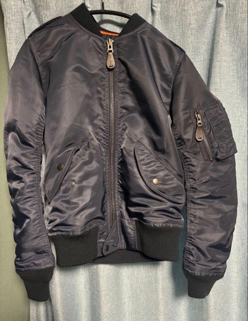 「あと2日で販売終わり」AVIREX MA-1 フライトジャケット M ネイビー