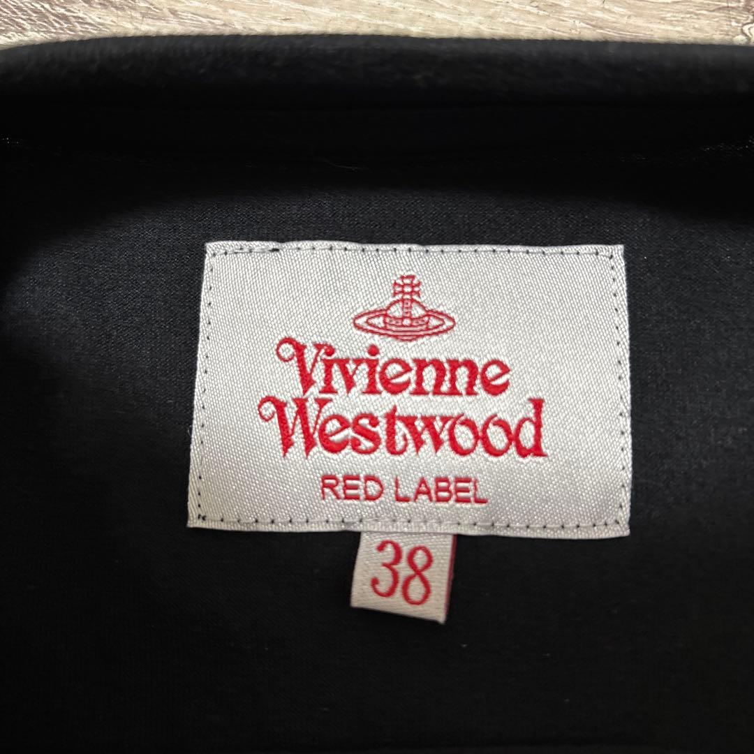 お値下げ‼️新作❣️新品❣️黒 長袖Tシャツ 赤グラフィックプリント