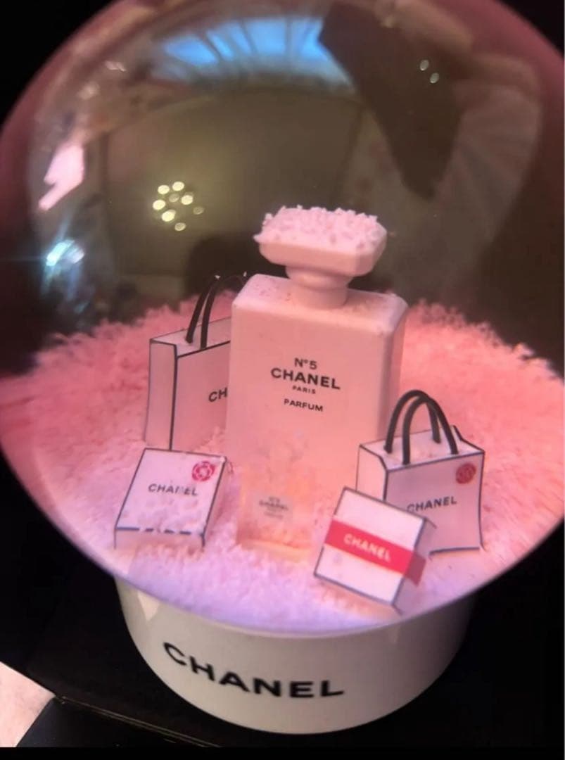 CHANEL N°5 スノードーム置物