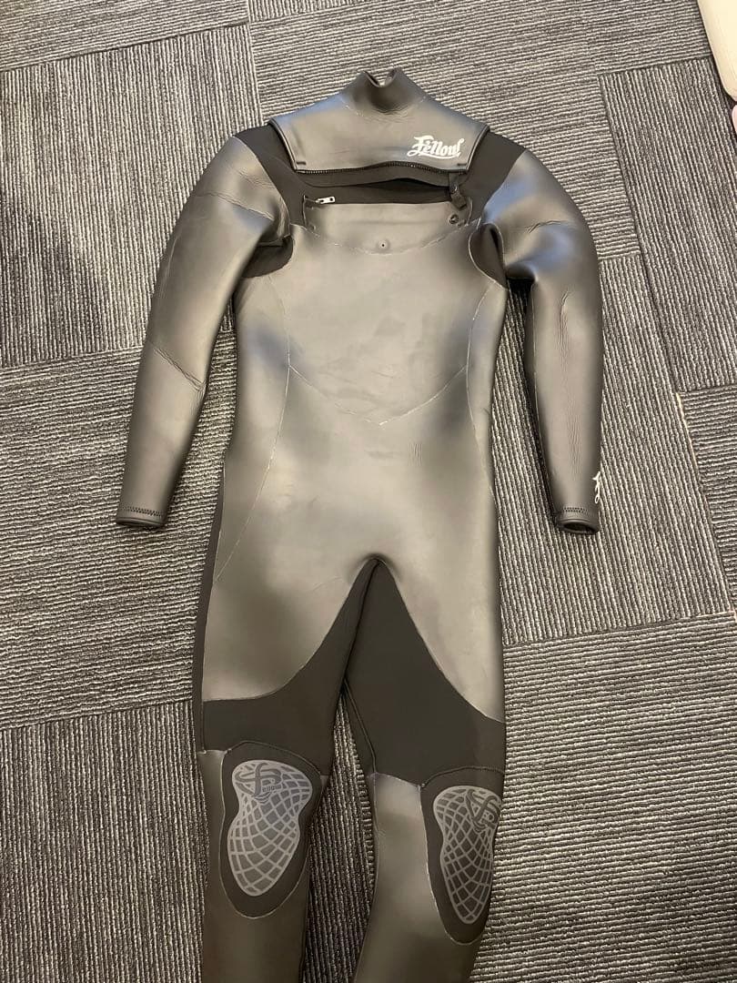 Fellow 新品セミドライスーツ 5×3ミリLサイズ